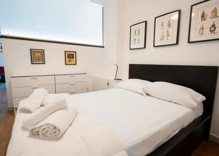 Booklovers Apartment Bari