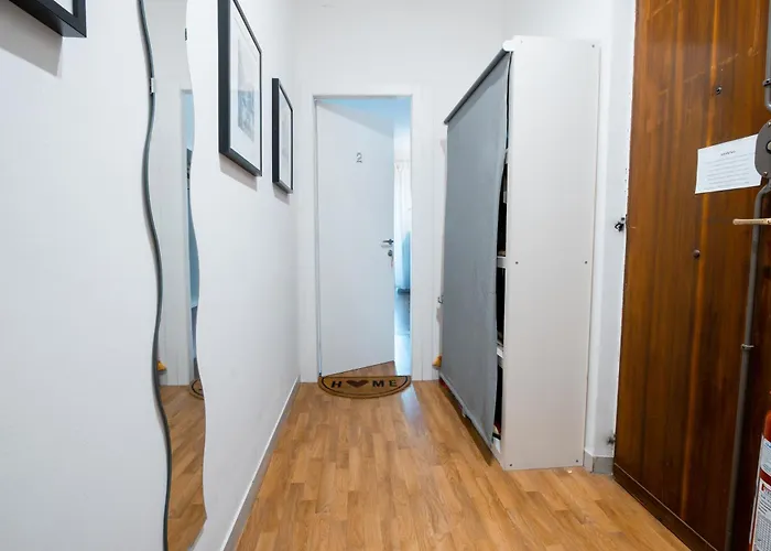 Apartment Booklovers Bari