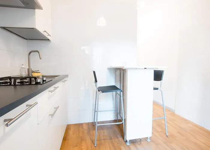 Booklovers Apartment Bari