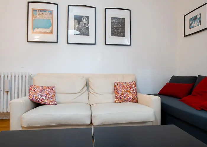 Apartment Booklovers *